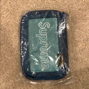 Supreme Small Zip Pouch